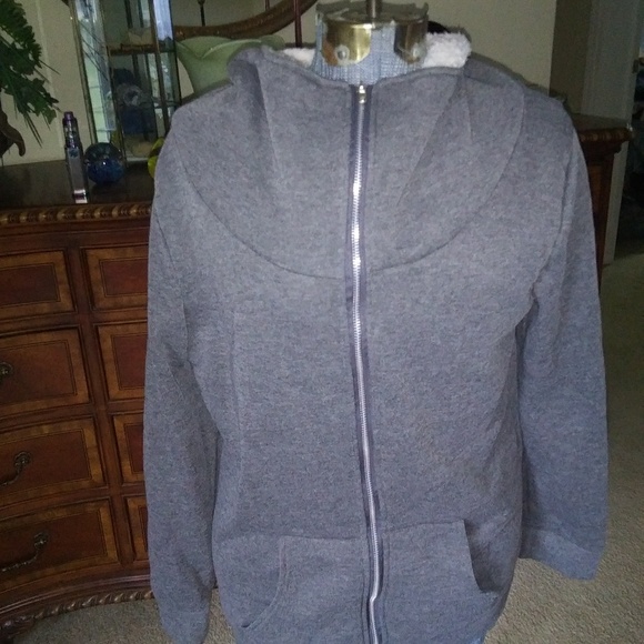 Jacket - Picture 3 of 4